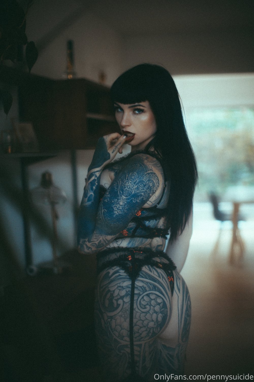 Big Tit Tattoo Goth Girl (MegaðŸ‘‡) - Porn - EroMe