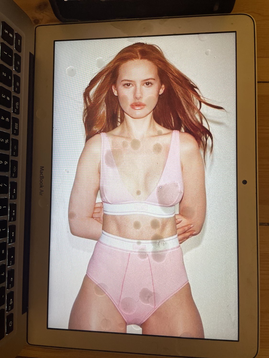 Madelaine Petsch double screen cumtribute #4 #caTMUFLW