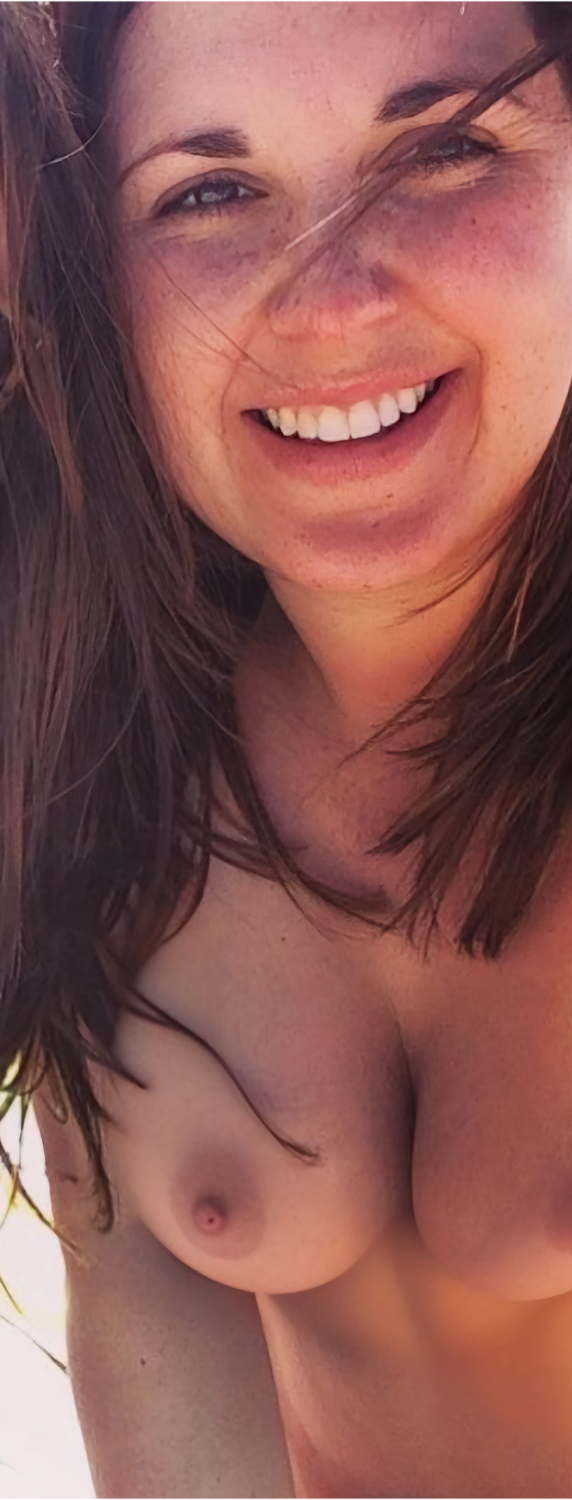 Former co-worker Megan leaked (nudes/personal nude party pics) - EroMe