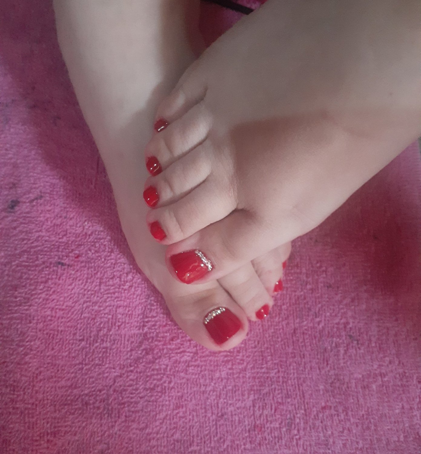 the legs and feet of my friends #KYWnyWHB