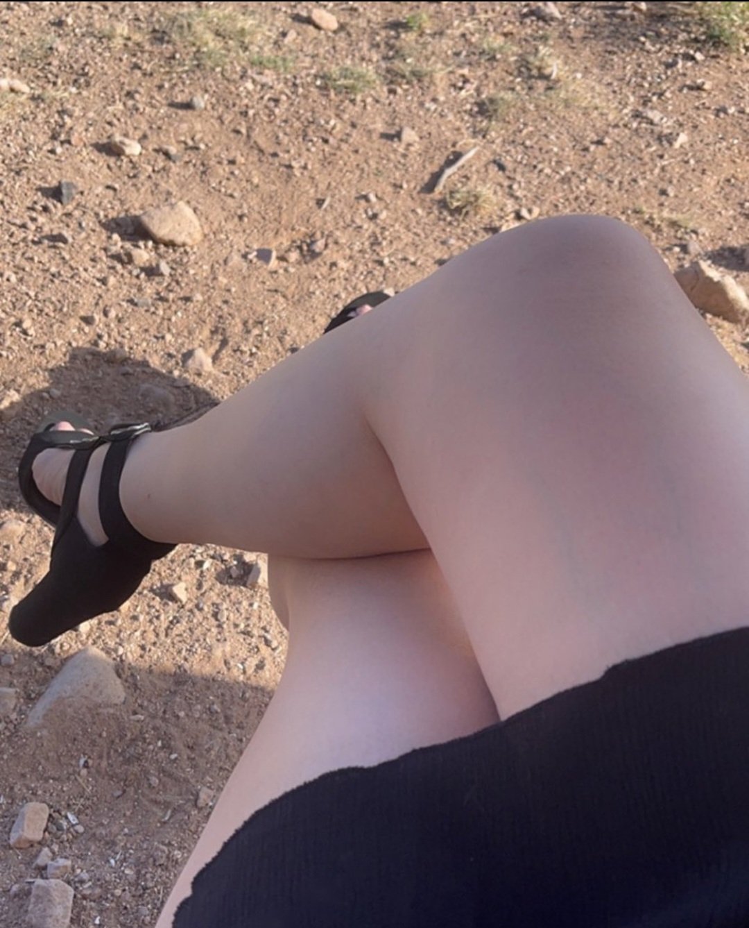 the legs and feet of my friends #m7Vtdgb5