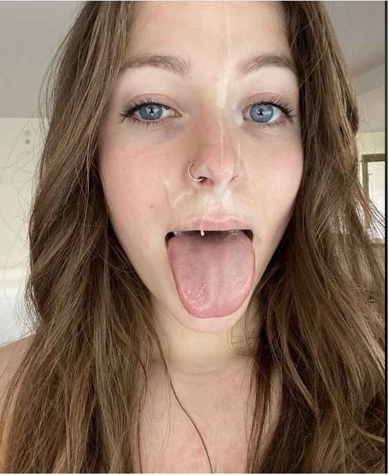Social media sluts #Vw8zTZJx