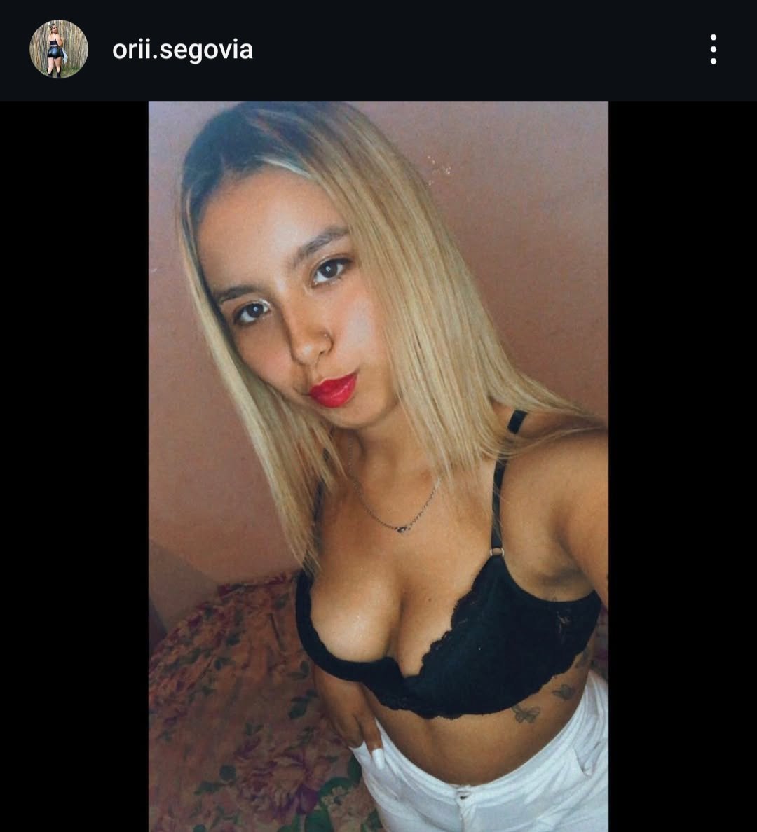 Ori Segovia la ex de mi amigo. Unas ganas de gorrearlo tenia yo #ZxyDBQLg