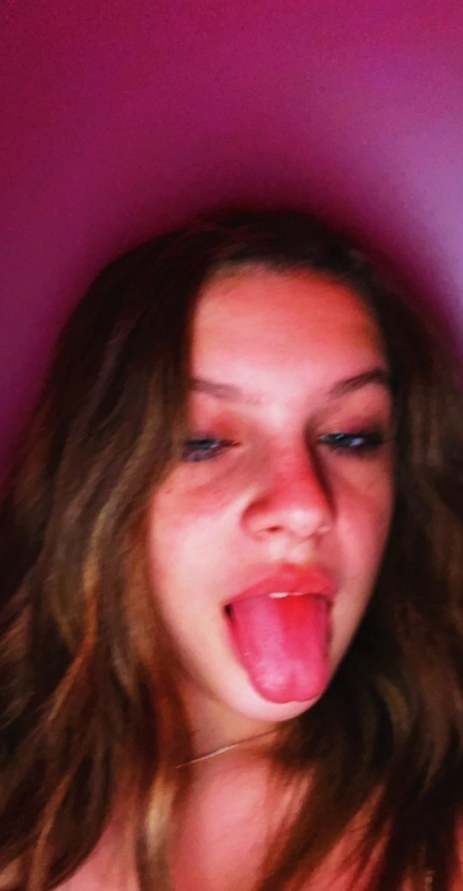 18 brunette jumps on dick leaked #gthqAAY5