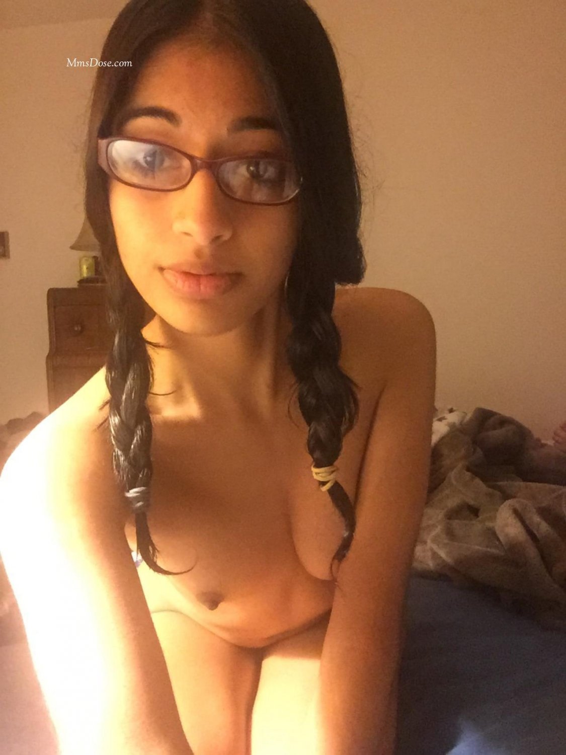Indian teen bitch exposed herself #6oQMIBbw