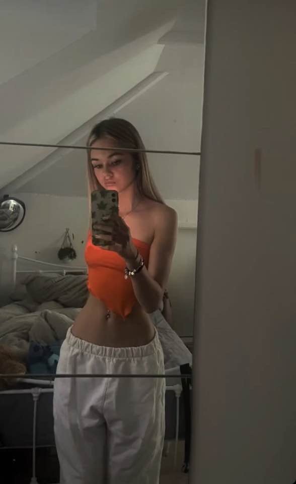 Took his gf and made her a webslut #FBtMN38j