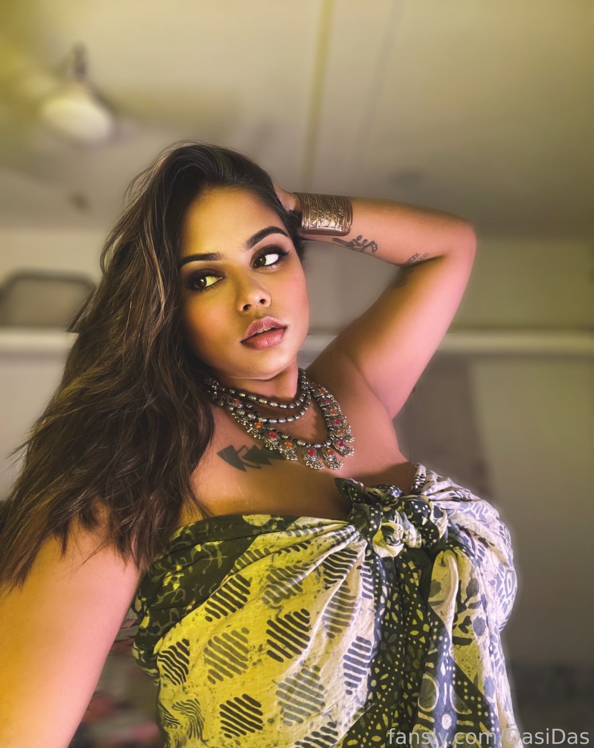 Chubby Desi Model #oaIwcio4